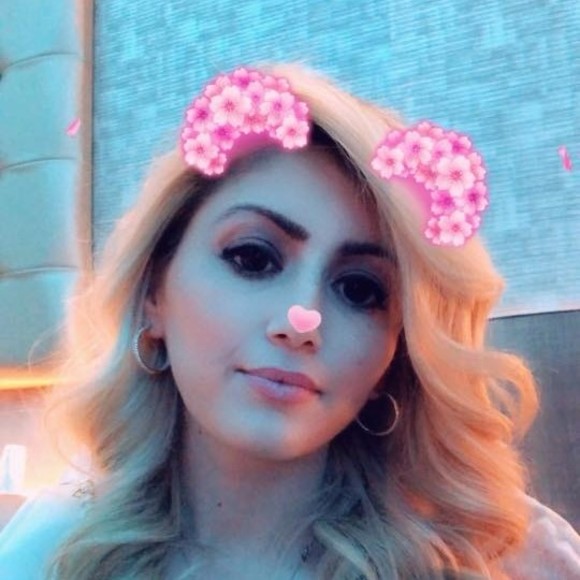 Poshmark profile picture for @miraz